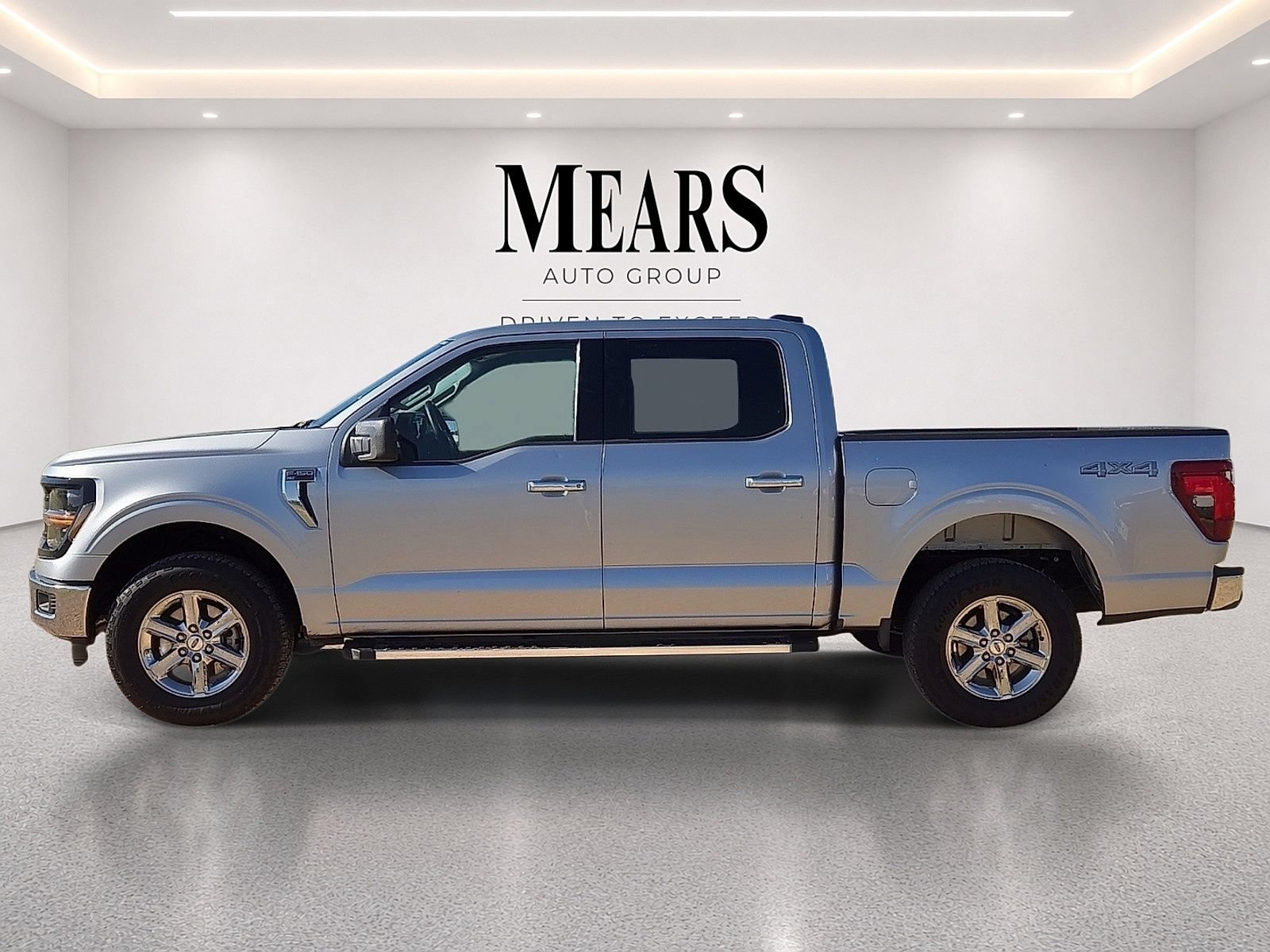 Used 2025 Ford F150 XLT w/ Equipment Group 301A Standard AWD/4WD image 2