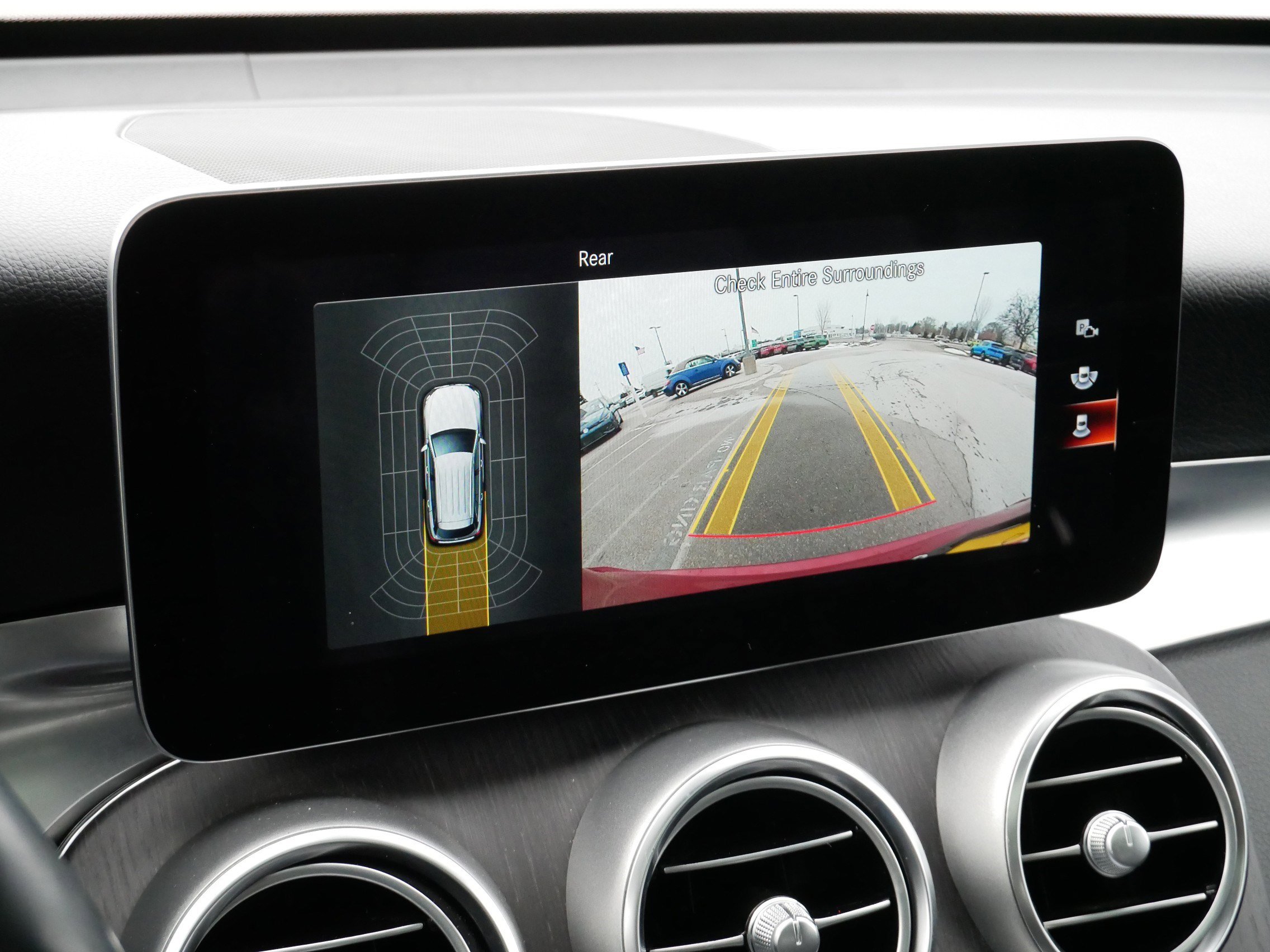 Used 2021 Mercedes-Benz GLC 300 4MATIC image 29