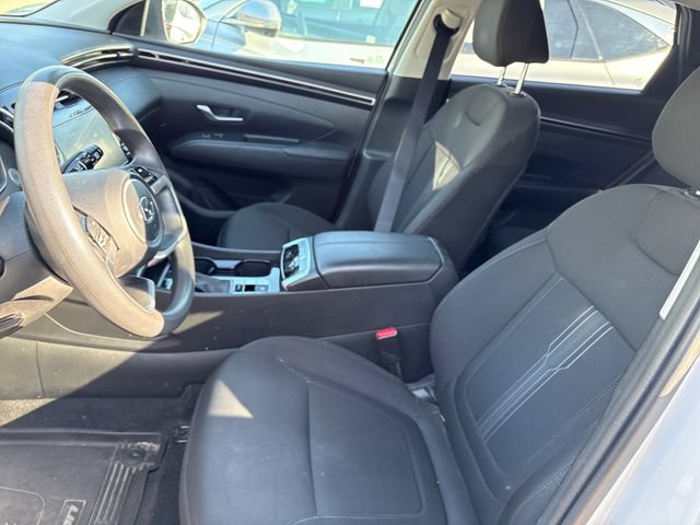 Certified 2023 Hyundai Tucson SEL w/ Winter Package AWD/4WD image 9