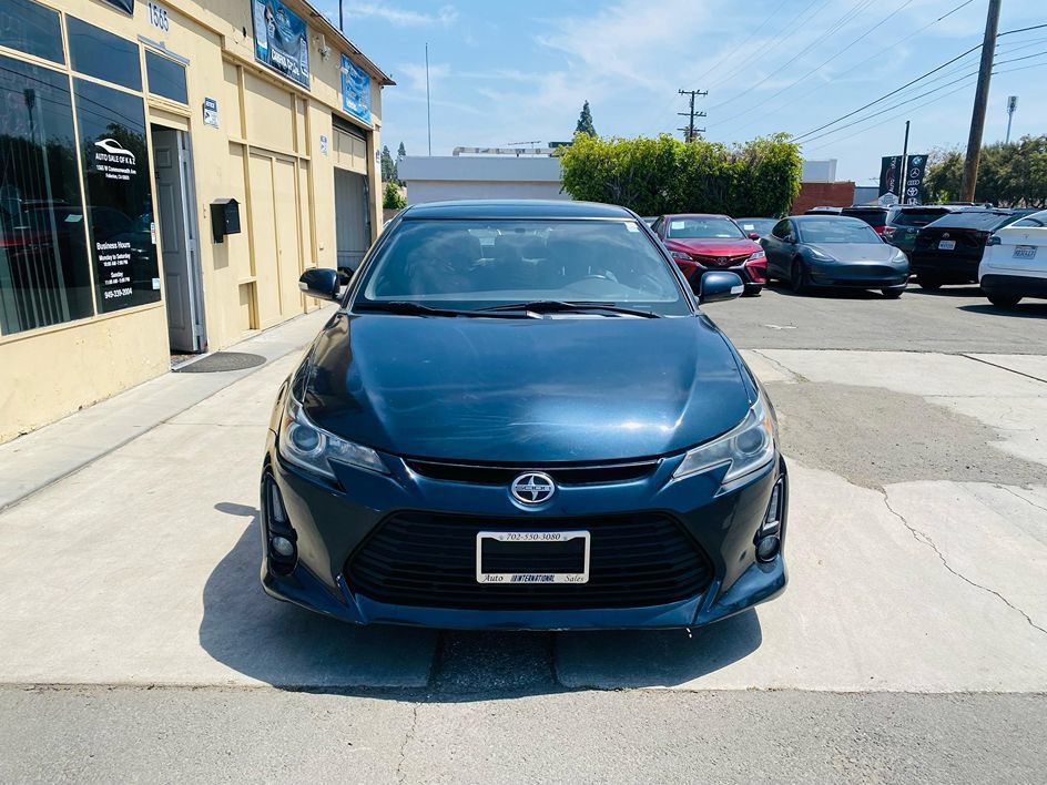 Used 2015 Scion tC FWD image 7