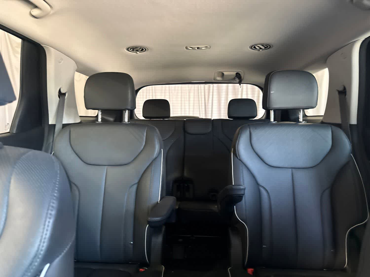 Used 2025 Hyundai Palisade SEL AWD/4WD image 21