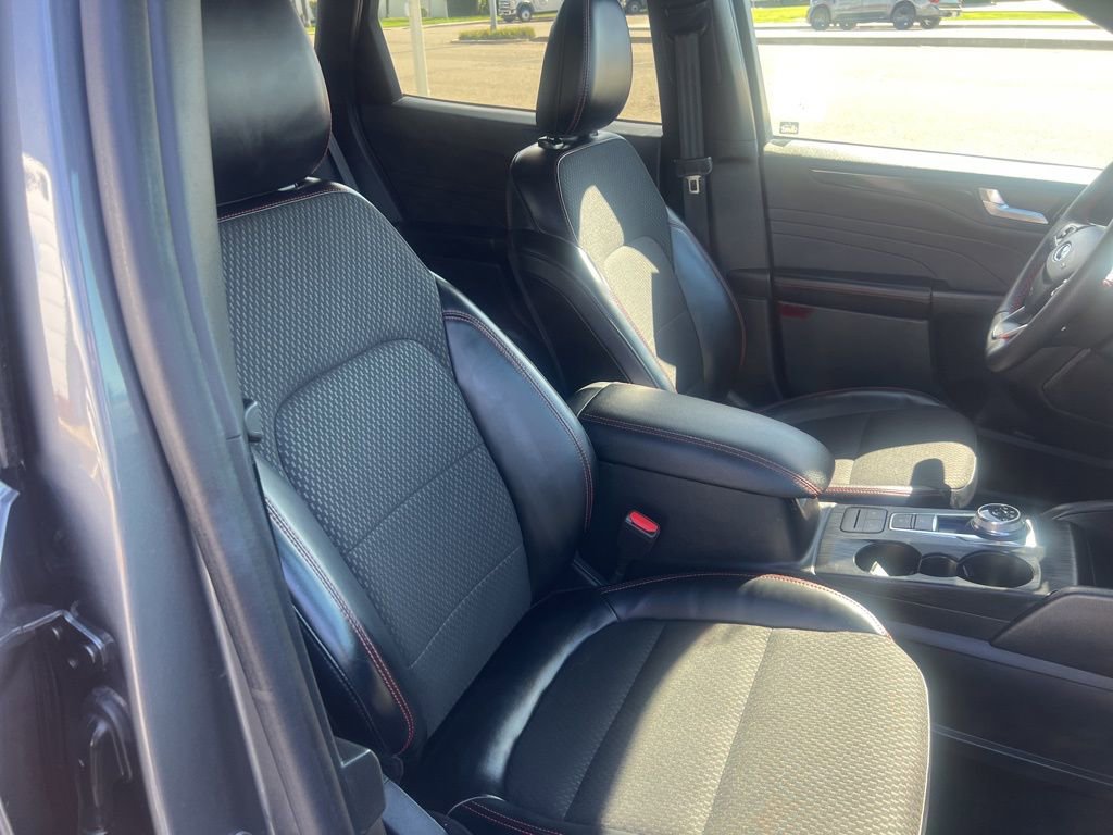 Used 2024 Ford Escape ST-Line image 37