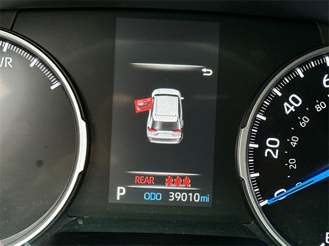 Used 2022 Toyota RAV4 XLE image 31