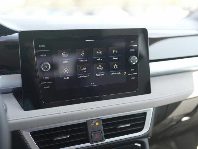 New 2025 Volkswagen Taos SE AWD/4WD image 14