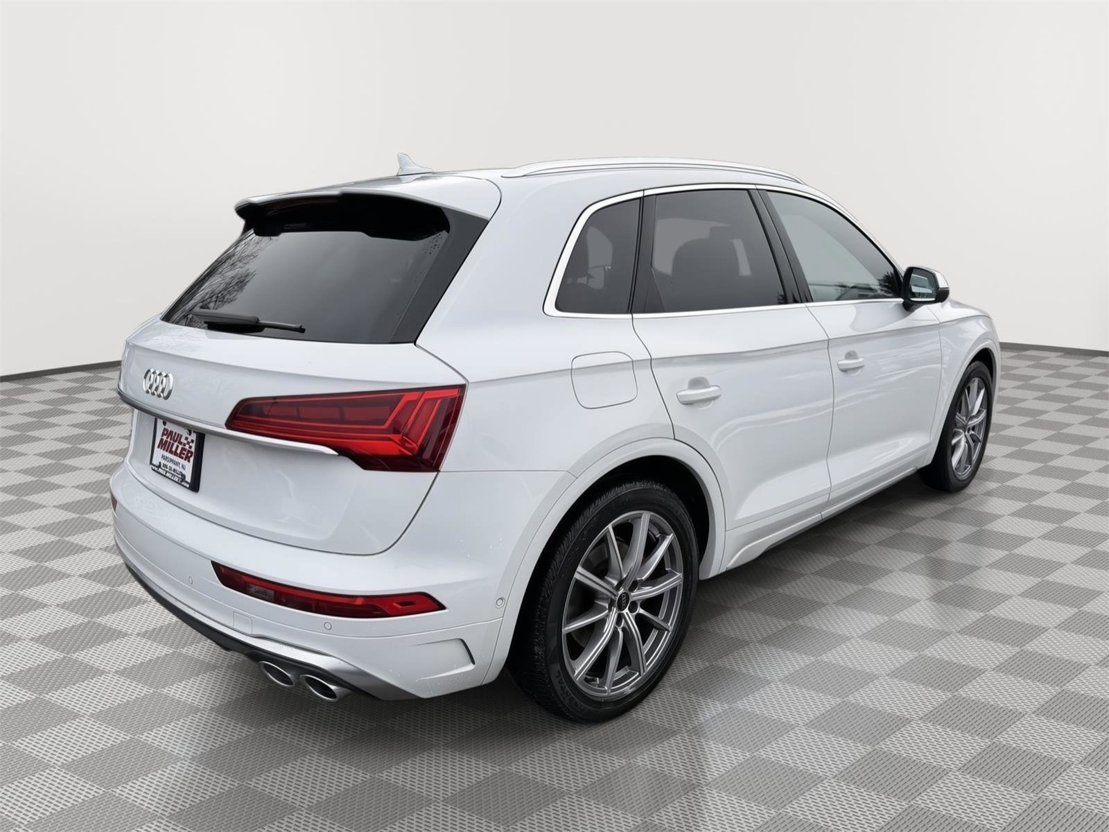 Certified 2024 Audi SQ5 Prestige image 6