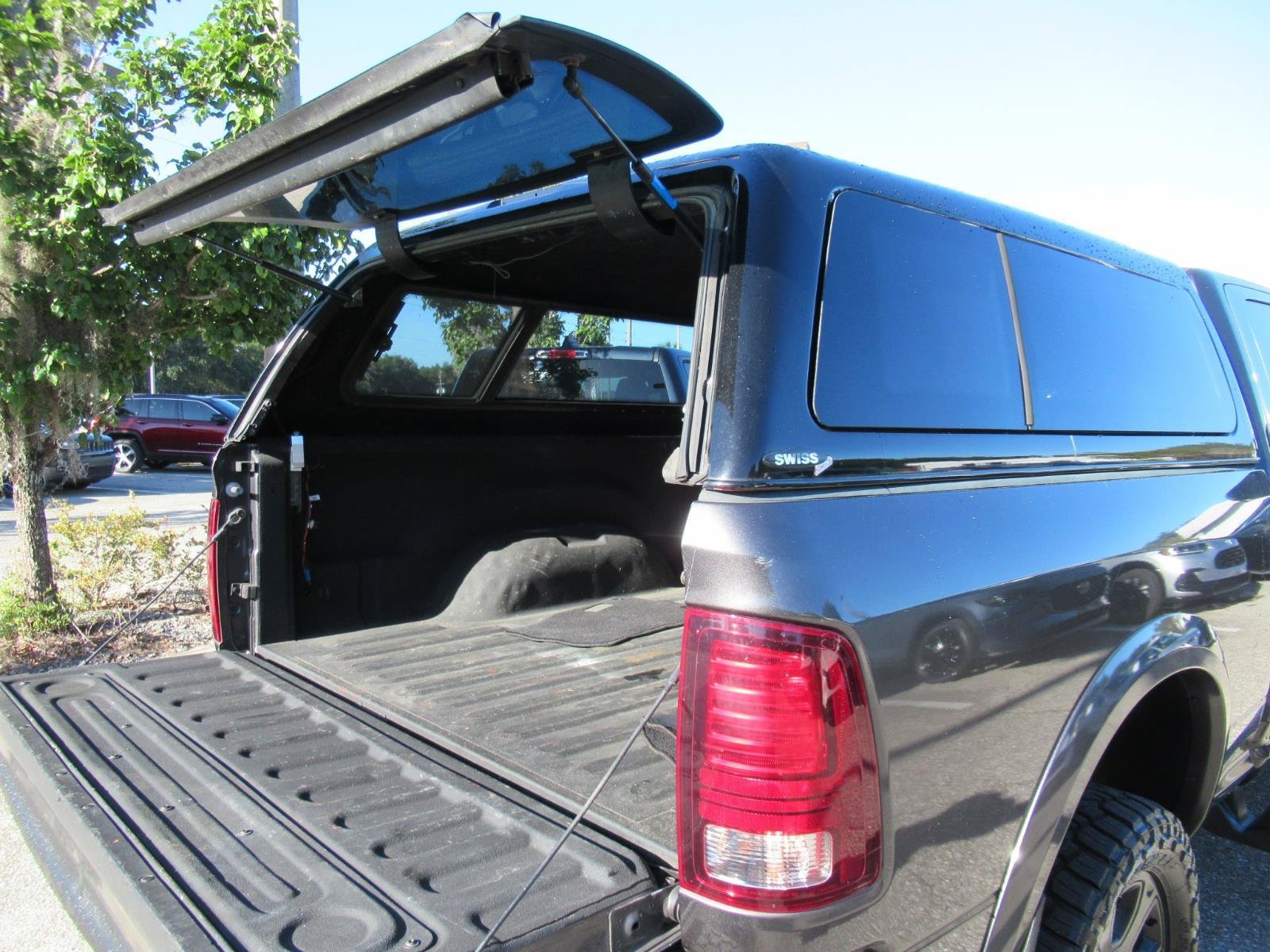 Used 2017 RAM 2500 Laramie w/ Sport Appearance Group AWD/4WD image 34