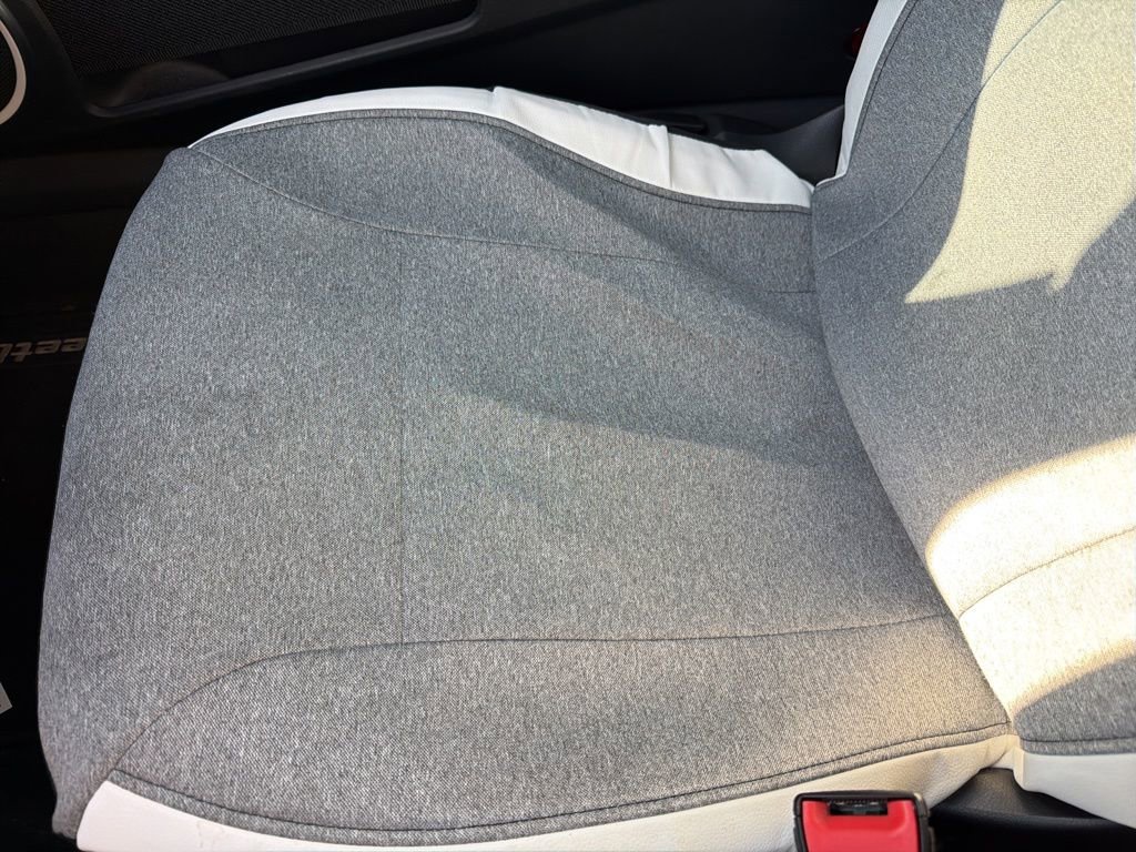 Used 2019 Volkswagen Beetle 2.0T SE image 25