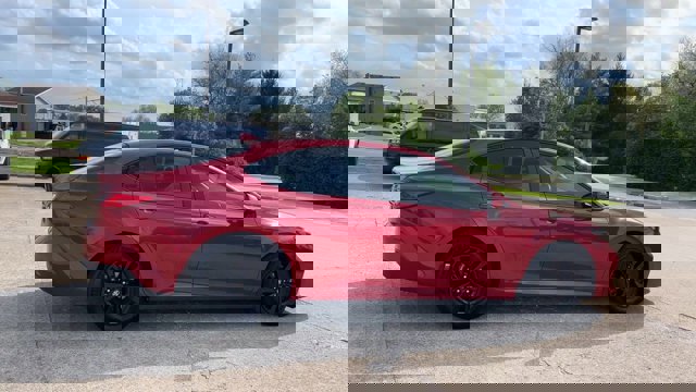 Used 2025 Toyota Camry LE w/ Convenience Package FWD image 9