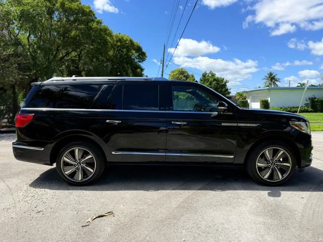 Used 2019 Lincoln Navigator L Reserve w/ Cargo Package image 2