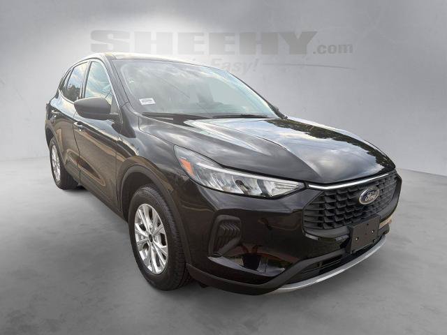 Certified 2024 Ford Escape Active AWD/4WD image 2