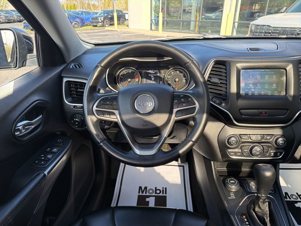 Used 2019 Jeep Cherokee Latitude Plus w/ Comfort/Convenience Group image 24