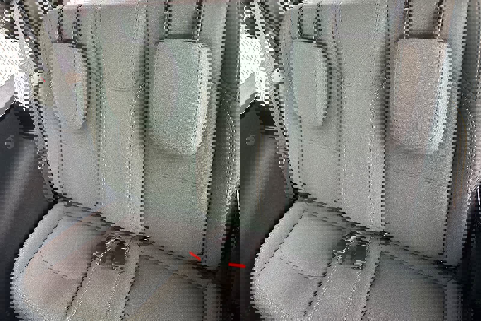 Used 2025 Jeep Wrangler Willys image 4