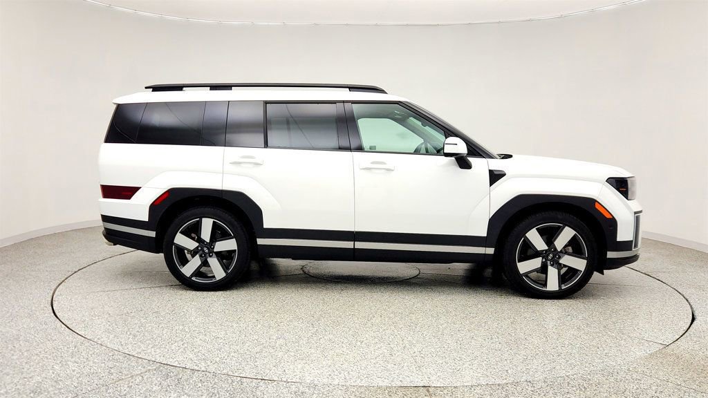 Used 2024 Hyundai Santa Fe Limited image 4
