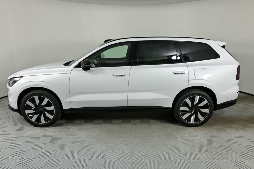 New 2025 Volvo EX90 Plus w/ Protection Package Premier image 2