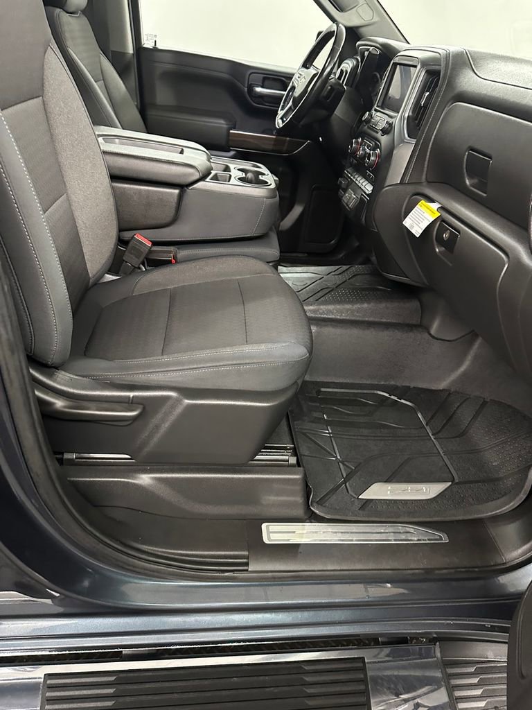 Used 2019 Chevrolet Silverado 1500 LT w/ All-Star Edition image 38