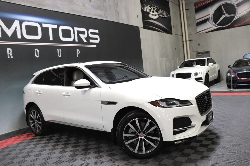 Used 2021 Jaguar F-PACE SVR AWD/4WD image 10