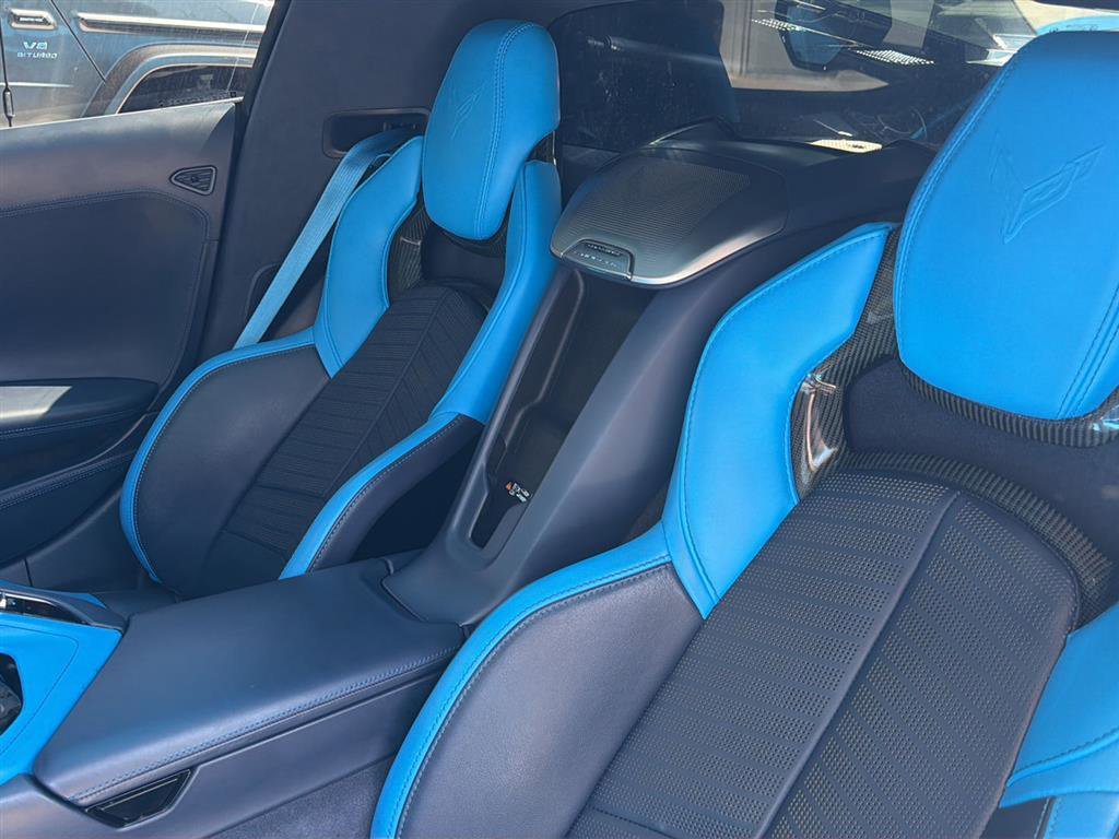 Used 2021 Chevrolet Corvette Stingray Premium Cpe w/ Z51 Performance Package RWD image 12