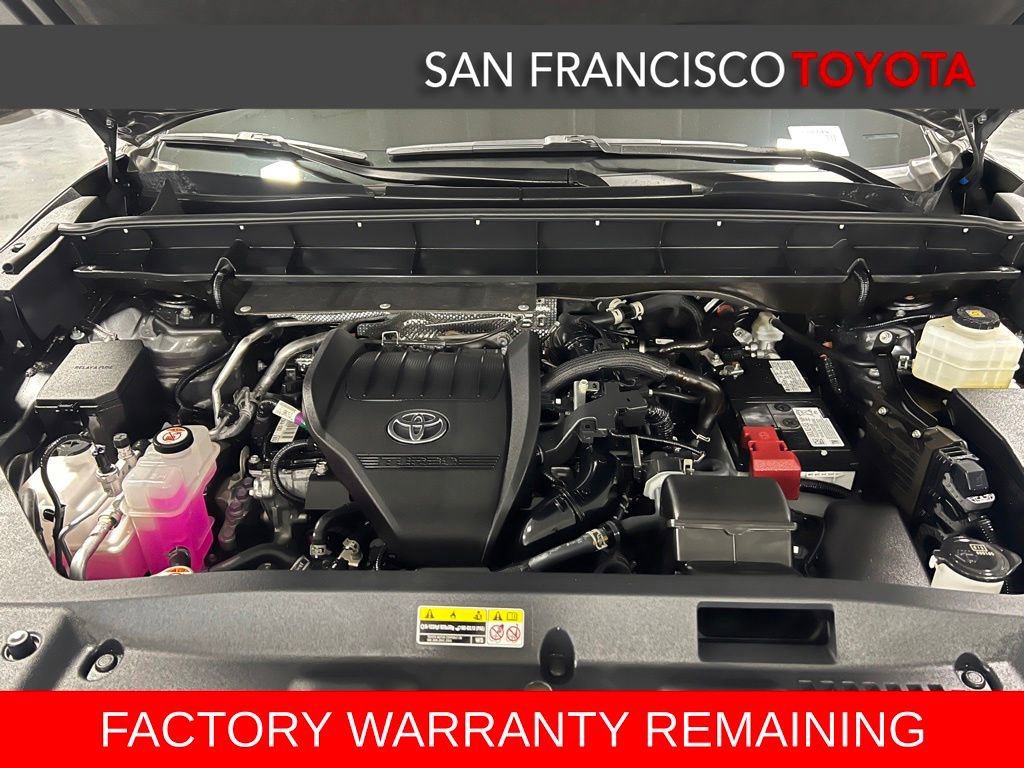 Used 2023 Toyota Highlander LE FWD image 37