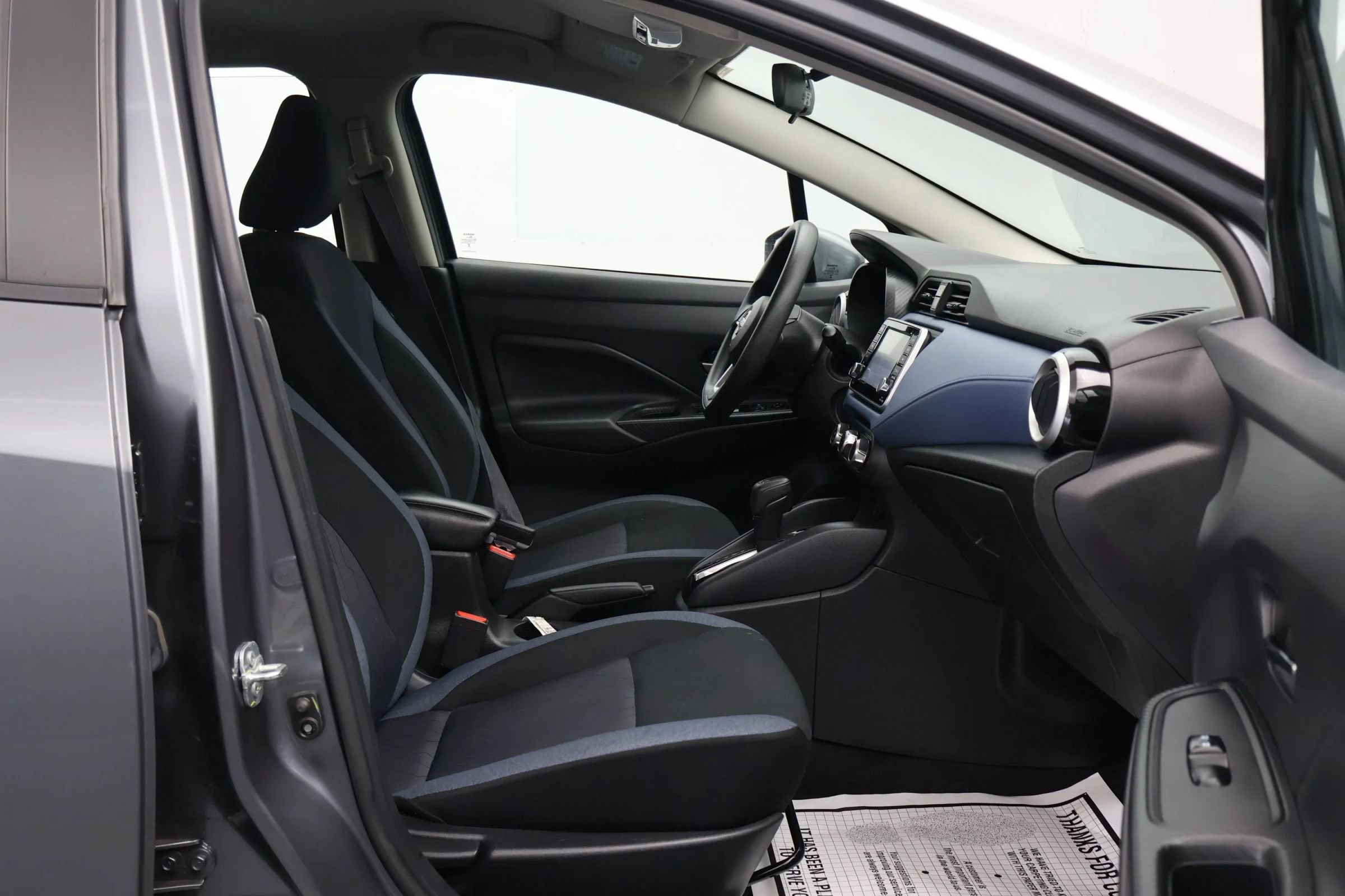 Used 2023 Nissan Versa SV FWD image 16