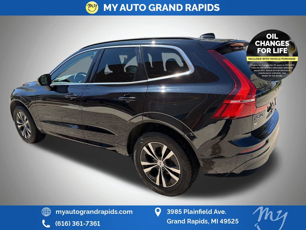 Used 2023 Volvo XC60 B5 Core AWD/4WD image 5