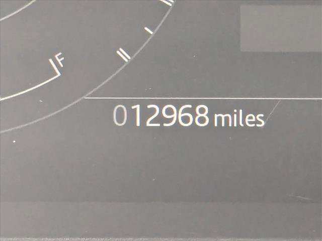 Used 2024 Land Rover Discovery Sport Dynamic SE image 11