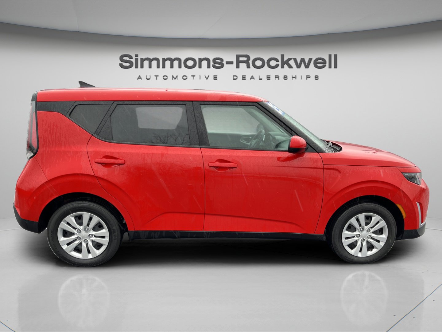 Used 2025 Kia Soul LX FWD image 8