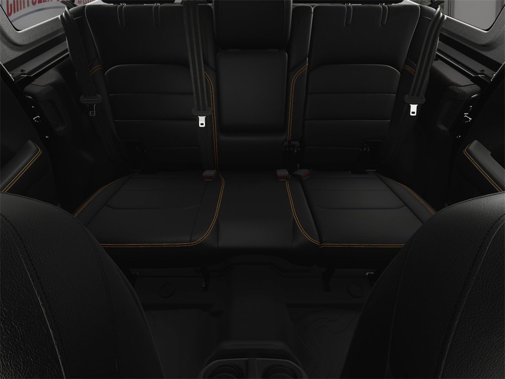 Used 2025 Jeep Wrangler Sahara image 13
