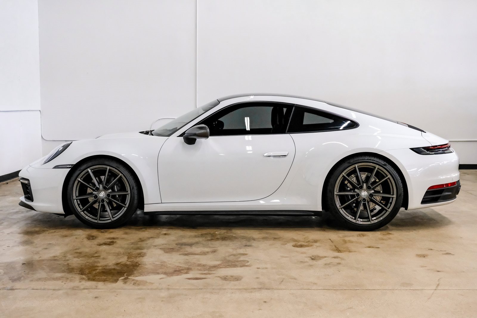 Used 2024 Porsche 911 Carrera T image 16