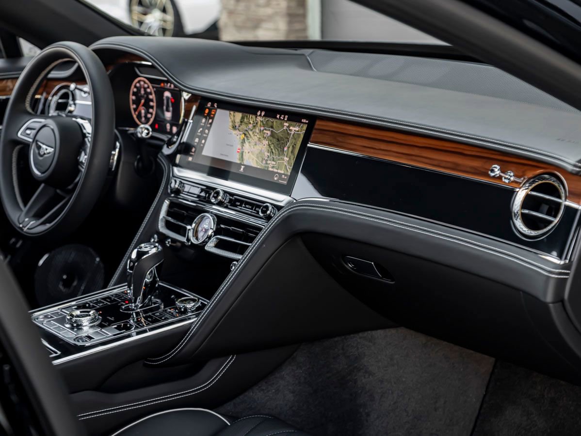 Certified 2022 Bentley Flying Spur W12 image 35