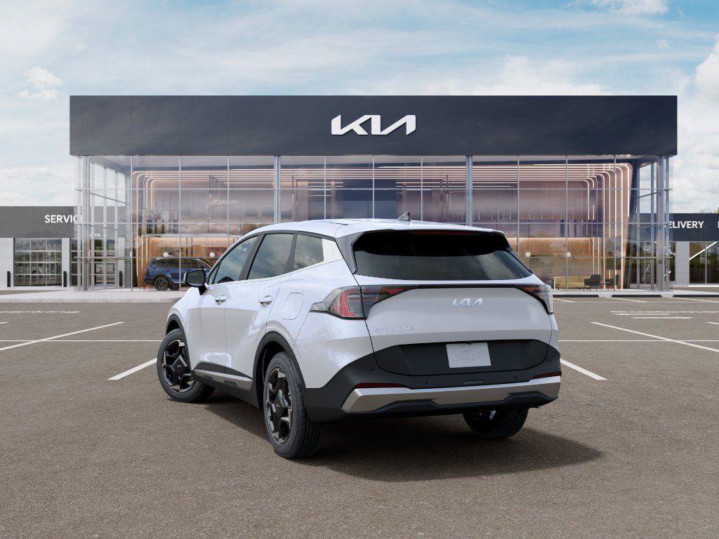 New 2026 Kia Sportage EX FWD image 4