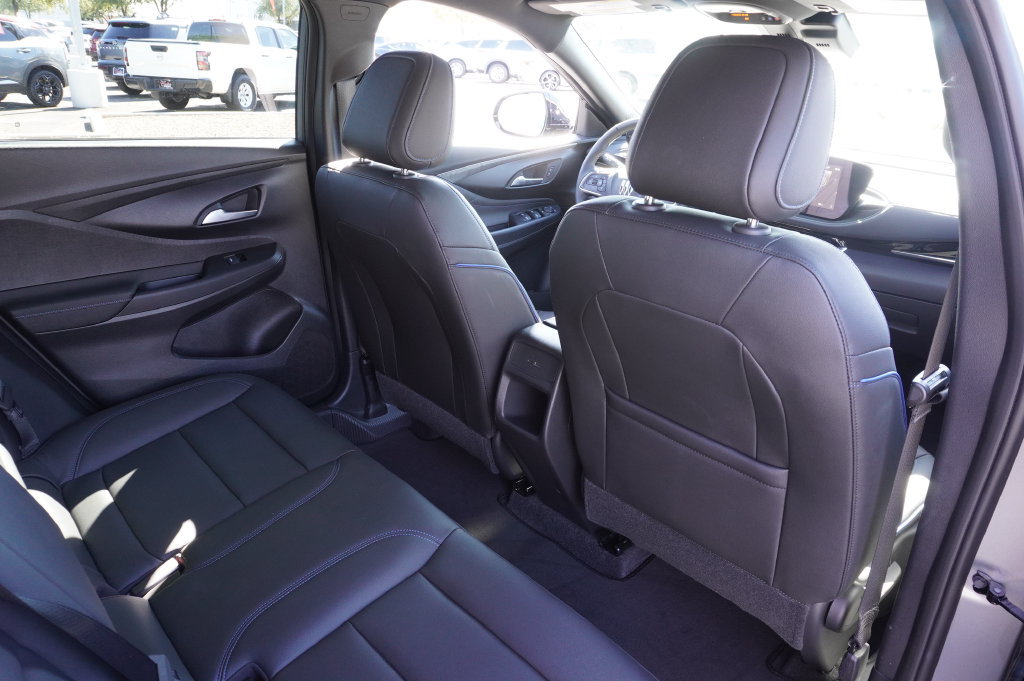 Used 2026 Buick Envista Sport Touring w/ Convenience I Package FWD image 10