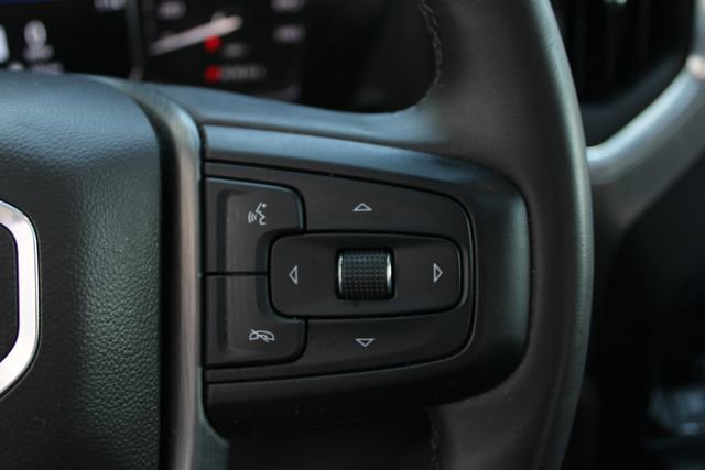 Used 2023 GMC Sierra 2500 Denali w/ Technology Package AWD/4WD image 11