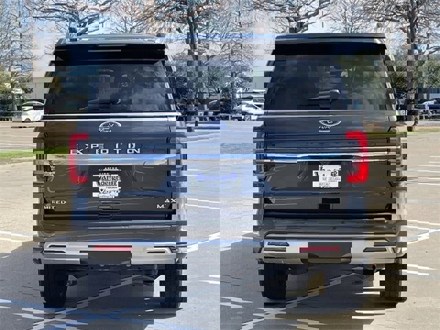 Used 2023 Ford Expedition Max Limited image 5