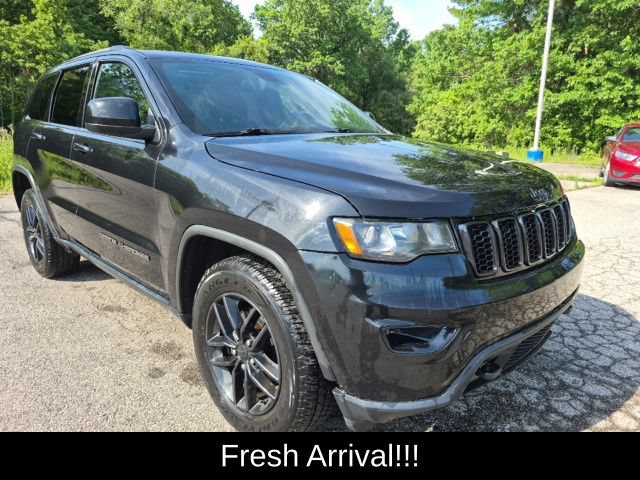 Used 2016 Jeep Grand Cherokee Laredo 75th Anniversary AWD/4WD image 7