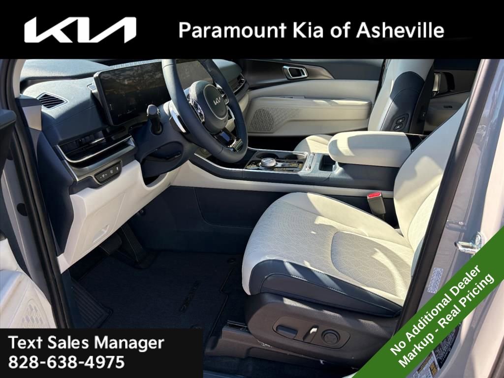 New 2026 Kia Carnival SX w/ SX Dark Edition Package image 19