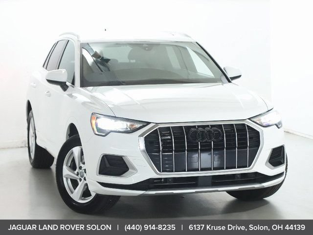 Used 2020 Audi Q3 2.0T Premium AWD/4WD image 2