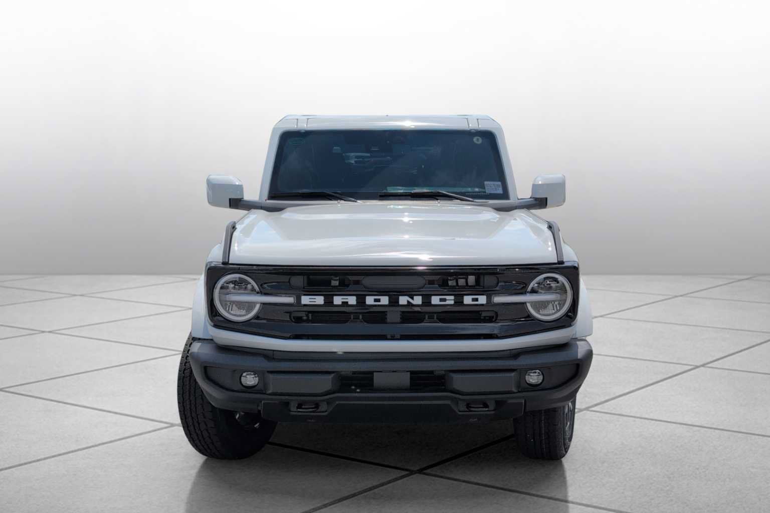 New 2026 Ford Bronco Outer Banks AWD/4WD image 3