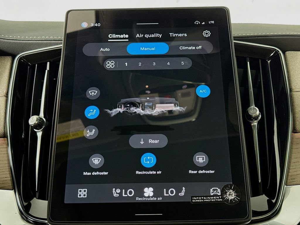 New 2026 Volvo XC90 B6 Plus w/ Protection Package Premier image 15