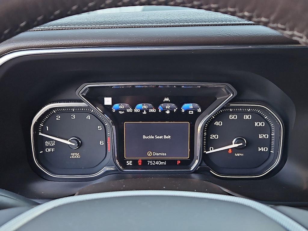 Used 2021 GMC Yukon Denali w/ Denali Premium Package image 28