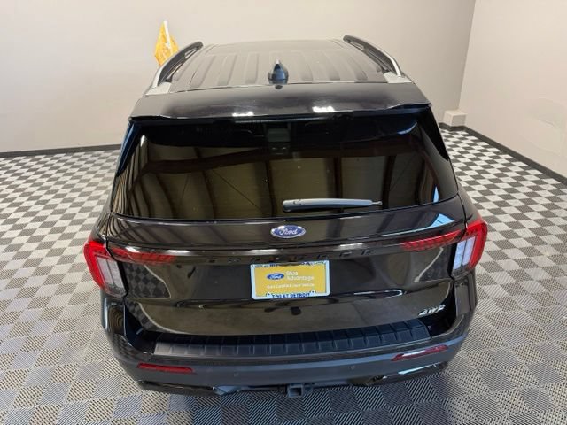 Used 2025 Ford Explorer ST-Line w/ Premium Package AWD/4WD image 12