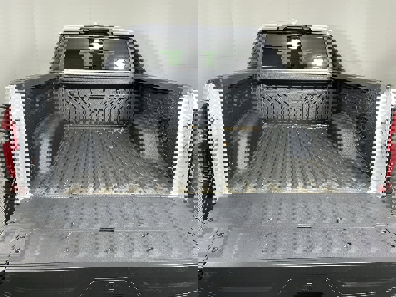 New 2025 Chevrolet Silverado EV LT image 86