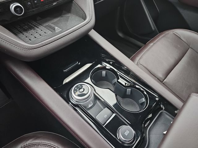 Used 2025 Ford Explorer Platinum w/ LUX Leather Package image 31