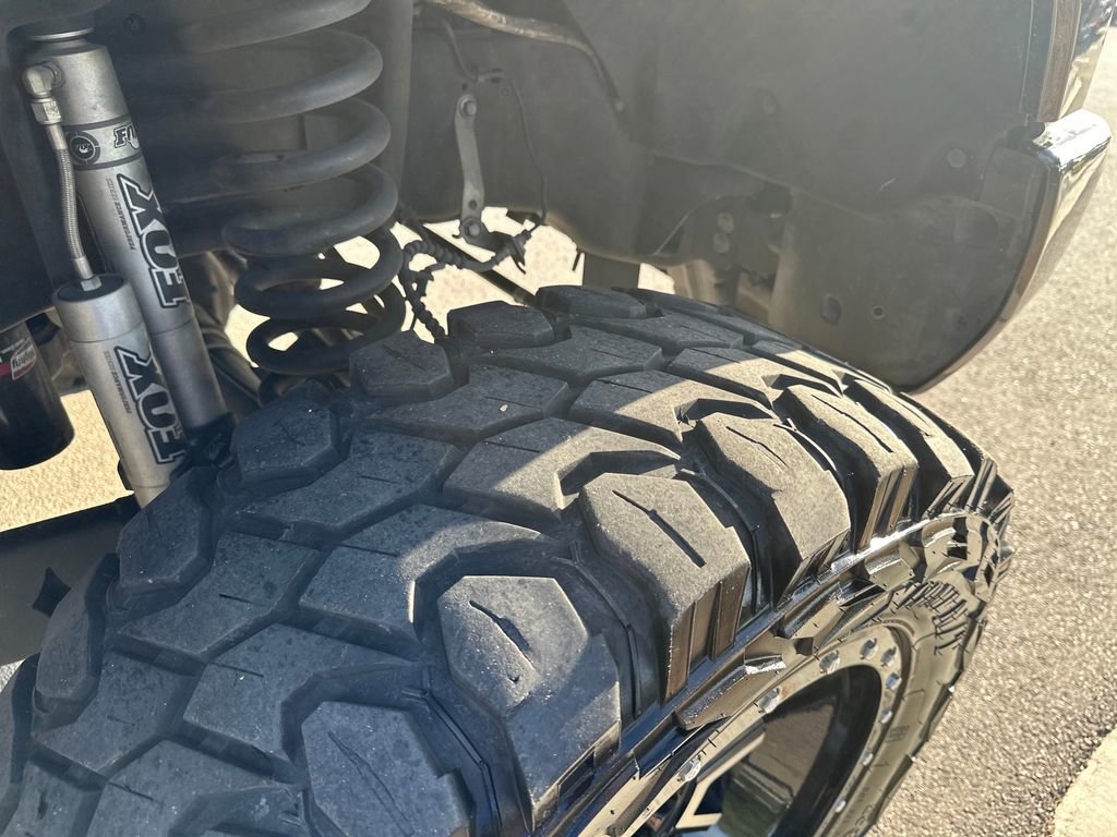 Used 2018 Ford F250 Platinum w/ Platinum Ultimate Package AWD/4WD image 16