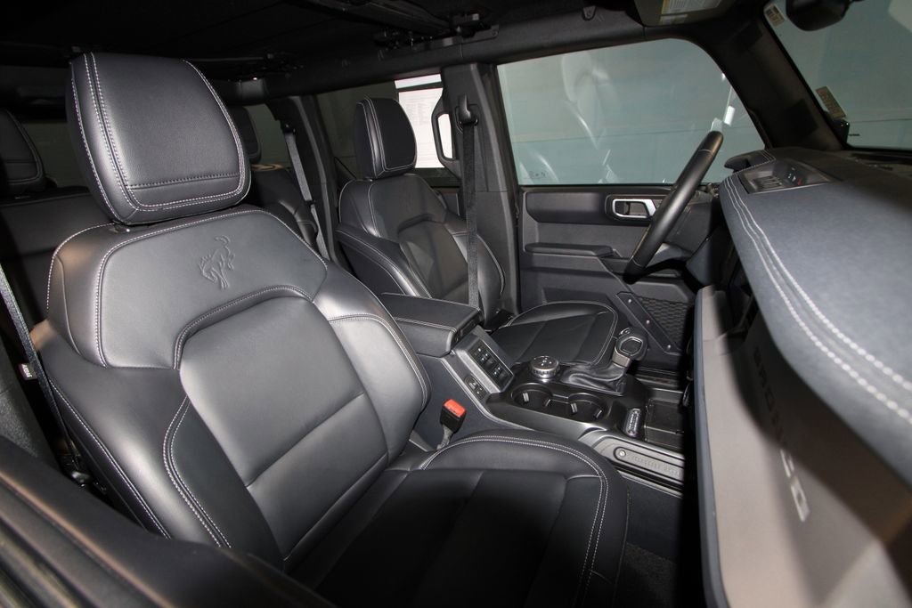Used 2025 Ford Bronco Outer Banks image 20