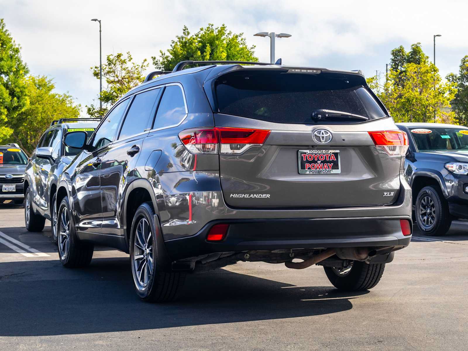 Certified 2019 Toyota Highlander XLE FWD image 8
