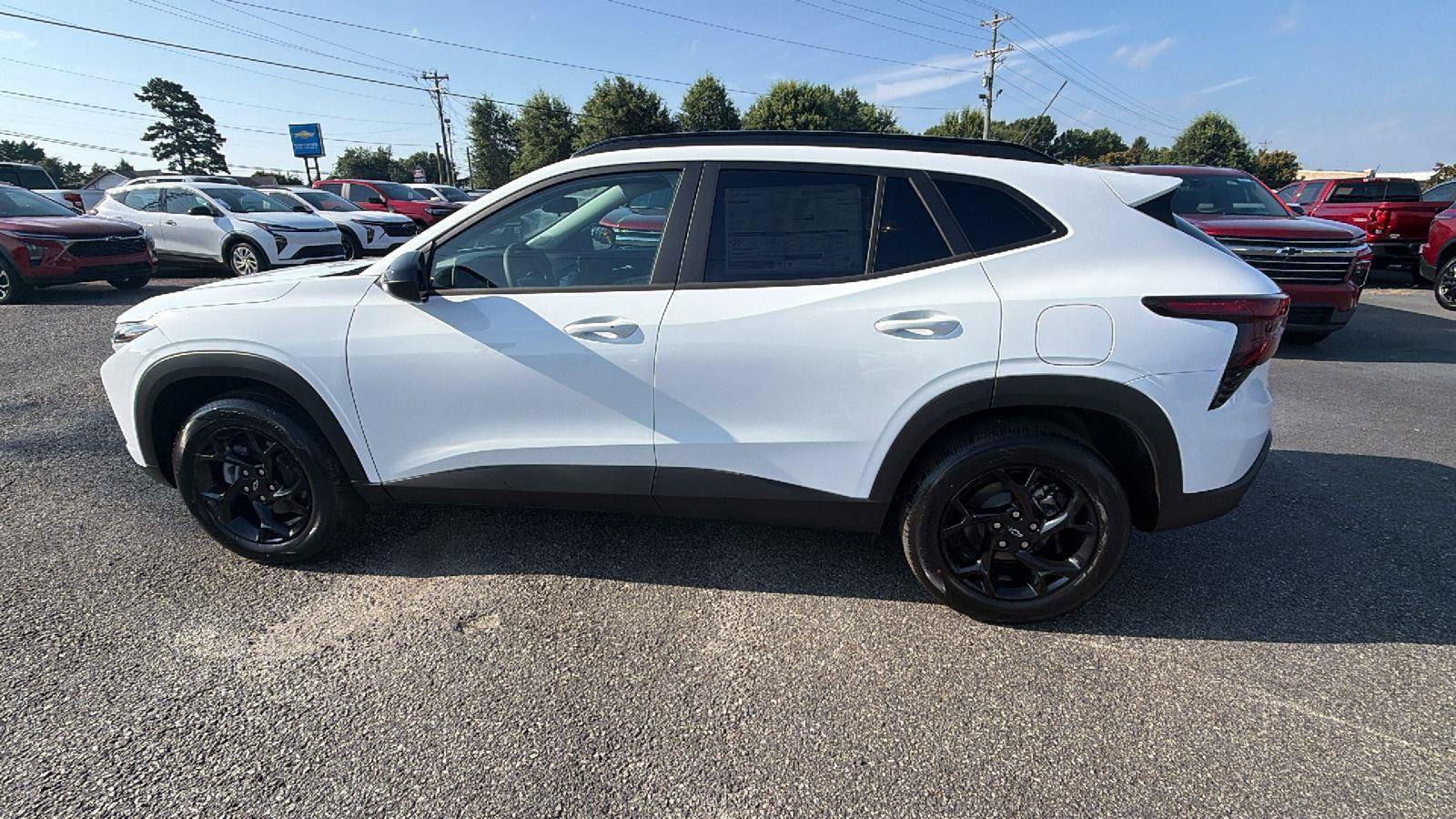 New 2026 Chevrolet Trax LT w/ Driver Confidence Package FWD image 10
