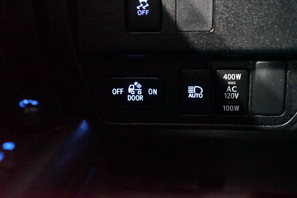 Used 2020 Toyota Tacoma TRD Off-Road w/ Technology Package image 24