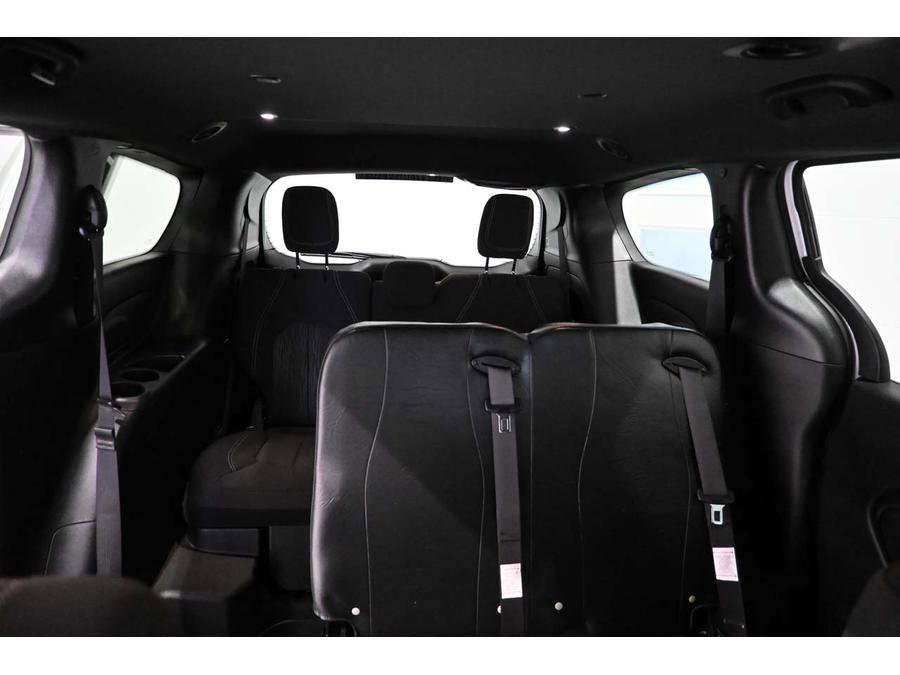 New 2024 Chrysler Pacifica Touring FWD image 21