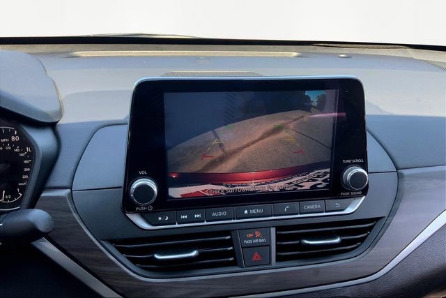 Used 2024 Nissan Altima 2.5 SV image 11