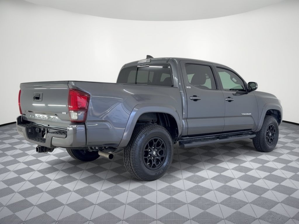 Used 2022 Toyota Tacoma SR5 RWD image 9